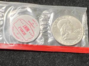 ORIGINAL US MINT SET 1963-D US FRANKLIN HALF DOLLAR