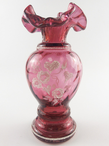 lot 26C image: FENTON Ruffled Heart & Flower Cranberry Ruffled Vase 