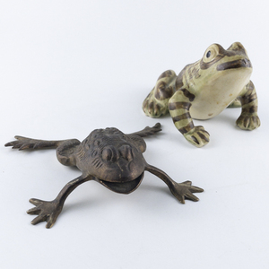 lot 55 image: Frog Art Pottery Garden Bull Frog Figurine Sculpture & Brass Toad Garden Statue