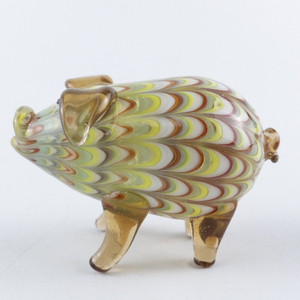 lot 58 image: Vintage Fitz & Floyd Mini Multi-Colored Art Glass Pig Figurine