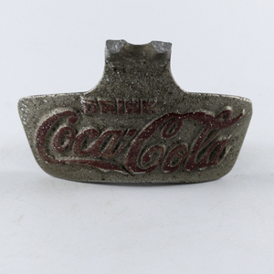 lot 112A image: Vintage Coca Cola Cast Iron Bottle Opener