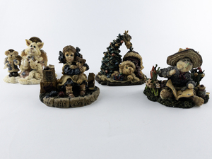 lot 132 image: Group of 4 Boyds Bears & Friends Figurines