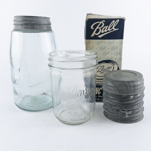 lot 153 image: Group Lot. -Vintage Blue Mason Jar, 17 Zinc Cap Lids, & 1 Kents Jar