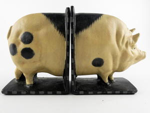 lot 158 image: Vintage PigHog Cast Iron Heavy BOOKENDS