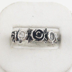 lot 49 image: Rose & Quartz Sterling Silver Ring. Size 7 - 7.25.