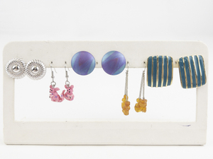 lot 98 image: Group of 5  Funky Base Metal Pierced Earrings . All Wearable & In Good Condition