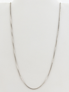 lot 145 image: 20.5 1mm Classic Sterling Silver Box Chain.