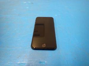 lot 19 image: Apple&nbspiPhone SE (2020) A2275  64GB of storage  Cellular Carrier Unlocked  Includes Charging Cable  Light scratches on screen 