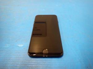 lot 22 image: Apple&nbspiPhone 7 A1660  32GB of storage  Cellular Carrier Unlocked  Includes Charging Cable &nbspScratches on screen. Minor blemishes on charging port