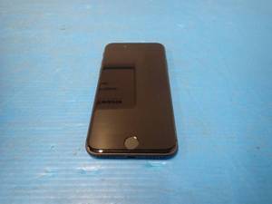 lot 25 image: Apple&nbspiphone 8 A1863  64GB of storage  Cellular Carrier Unlocked  Includes Charging Cable &nbspscratches on screen