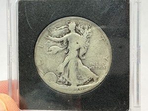 lot 67 image: 1929-S Walker Half