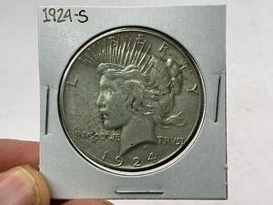 lot 44 image: 1924-S Peace Silver Dollar