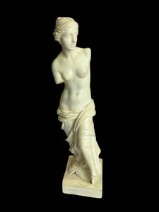 lot 11 image: Vintage 1960s A. Santini Venus Sculpture (Made in Italy) (11.5 Tall)
