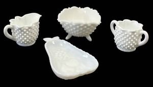 lot 25 image: Fenton Milk Glass Hobnail Lot