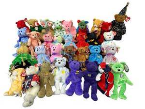 lot 48 image: Vintage Beanie Babies Lot including Minnesota Vikings Randy Moss
