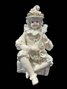 lot 64 image: Vintage Schmid Music Box Clown Girl Playing Mandolin (7 Tall) in Working Condition