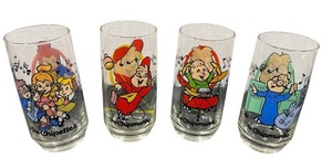 lot 72 image: Vintage 1985 Chipmunks & Chipettes Drinking Glasses in Nice Condition