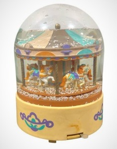 lot 93 image: Vintage Willitts Designs 6 Musical Carousel Snowfall Globe Carousel Waltz in Working Condition