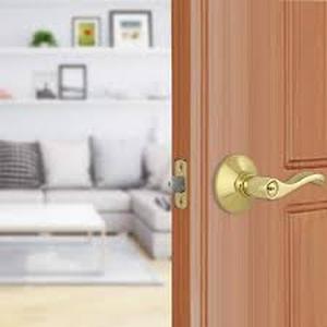 lot 22 image: Lot of Defiant Naples Polished Brass Keyed Entry Door Lever   Customer Returns See Pictures