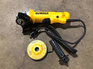 DEWALT 11 Amp Corded 4.5 in. Small Angle Grinder Missing Nuts   Customer Returns See Pictures