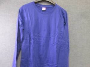 4 Medium Ladies Long Sleeve Tshirts...