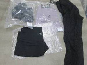 Ladies XL Lot, 3 pr Shorts, Legging...