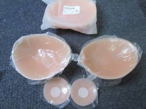 2 pr E Cup Adhesive Bras...