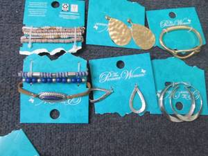Pioneer Woman Jewelry...