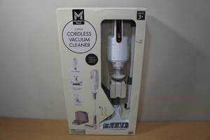 lot 119 image: Members Mark 7-Piece Cordless Toy Vacuum Cleaner Set