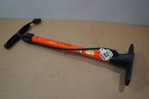 lot 122 image: Schwinn Cyclone Tire Pump