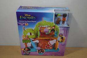 lot 143 image: Disney Encanto Tree House Playset