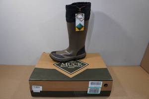 lot 166 image: Muck Boots Unisex Forager Boots -Mens 9, Womens 10