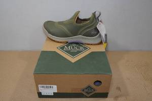 lot 170 image: Muck Boots Womens Outscape Low Shoes -Size 5
