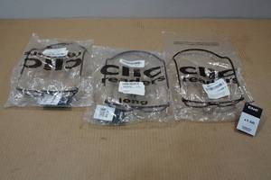 lot 200 image: 3 Clic Magnetic Reading Glasses 1.50