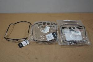 lot 202 image: 3 Clic Magnetic Reading Glasses 1.75