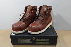 lot 246 image: Irish Setter Wingshooter St Mens 6 Work Boots -Size 9.5