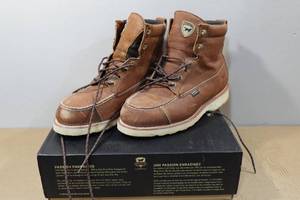 lot 250 image: Irish Setter Wingshooter Mens 7 Waterproof Boots -Size 13