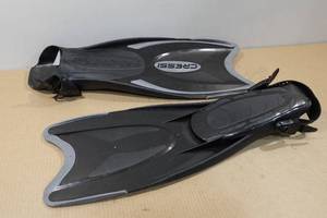 lot 281 image: Cressi Adult  Rondine Palau Fins -Size LXL