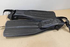 lot 282 image: Cressi Adult Pro-Light Fins -Size SM