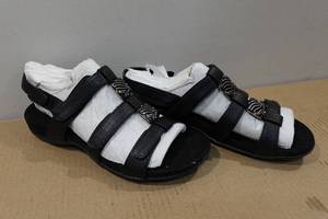 lot 299 image: Vionic Womens Amber Orthotic Sandals -Size 7, Black