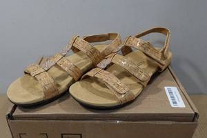 lot 300 image: Vionic Womens Amber Orthotic Sandals -Size 10, Gold