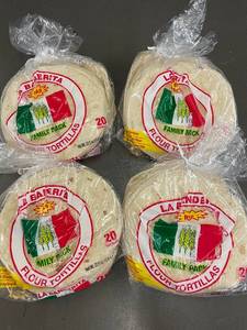 lot 34 image: Lot of 4 Packs La Banderita Flour Tortillas Family Pack 20 Ct