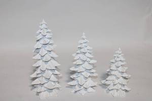 lot 25 image: Set of 3 White Ceramic Christmas Trees