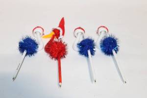 lot 29 image: Set of 5 Festive Novelty Pens with Holiday Theme