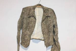 lot 74 image: Petite SOPHISTIQUE Animal Print Blazer