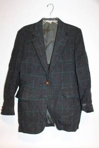 lot 91 image: Mens Wool Blazer with Checkered Pattern