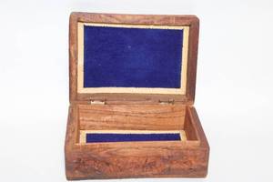 lot 105 image: Handcrafted Wooden Jewelry Box with Inlaid Design