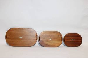 lot 144 image: Set of 3 Vintage Wooden Serving Platters