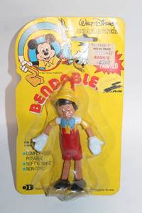 lot A-150 image: Vintage Walt Disney Bendable Pinocchio Figurine