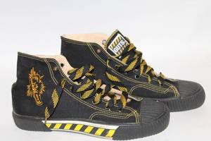 lot 177 image: Pair of Black Canvas High-Top Sneakers with Yellow Laces, Size 10